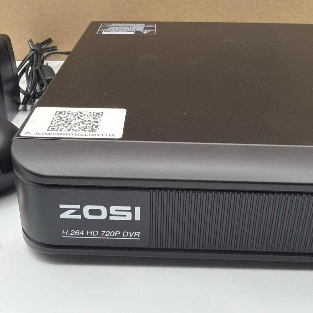 ZOSI ZR08ZM 8-Channel CCTV Digital Video Recorder DVR H.264 720p 0TB Black